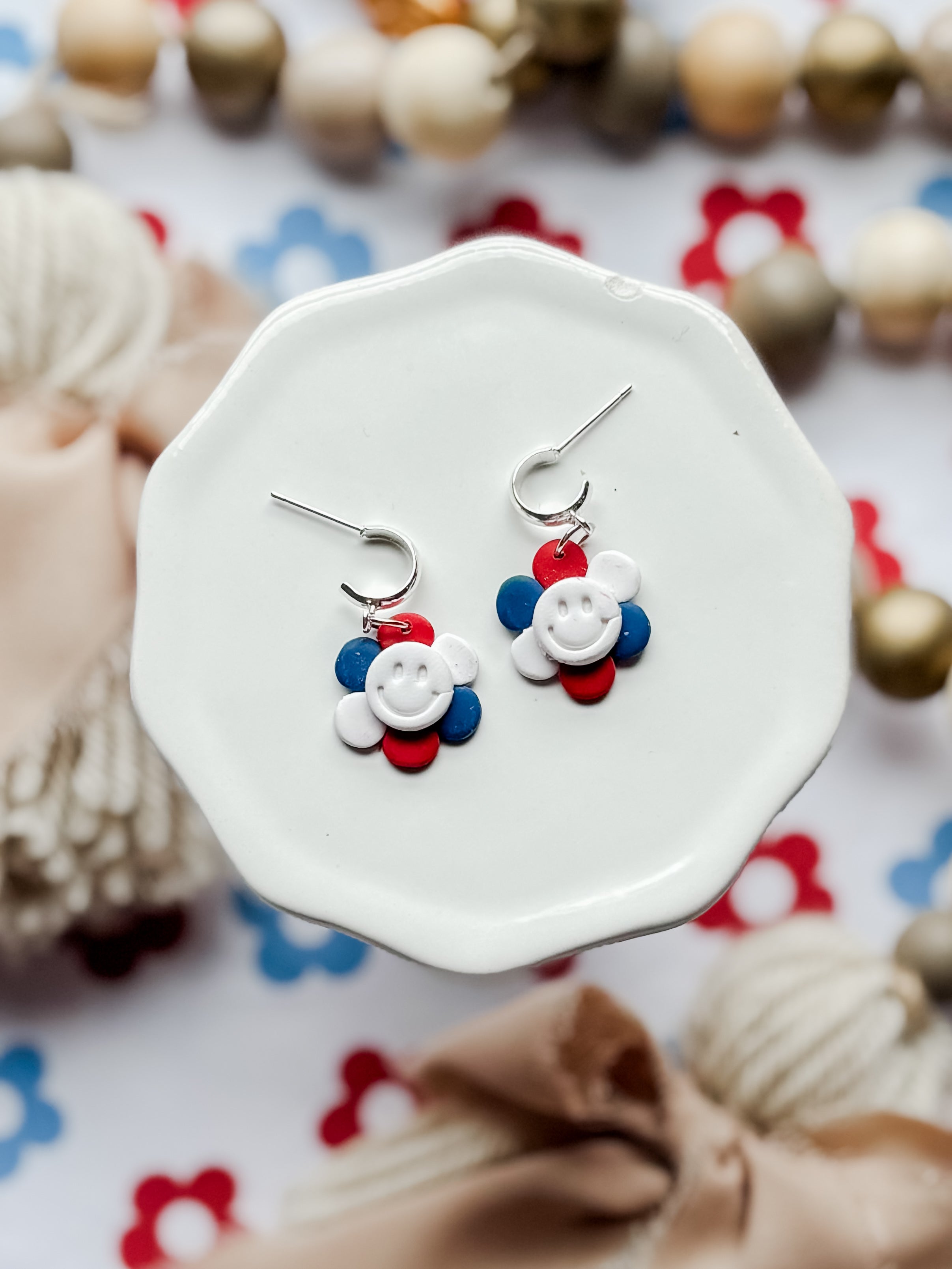 Flower Smiley Dangle